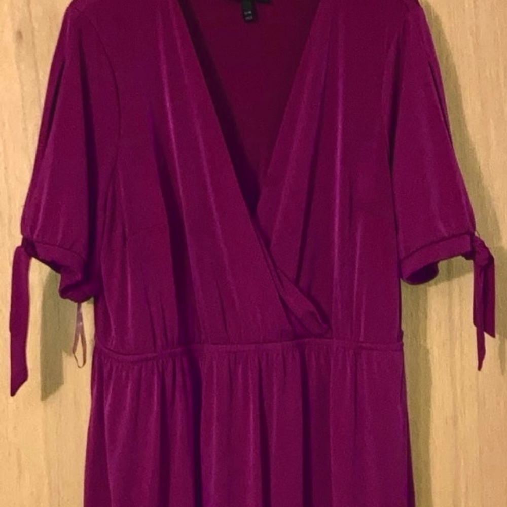 Lane Bryant magenta surplice cold shoulder dress with POCKETS Size 22/24